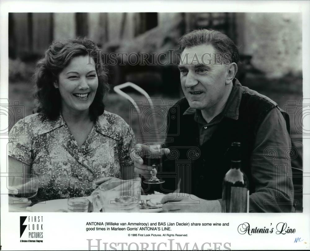 Press Photo Antonia' s Line-Willeke Van Ammelrooy, Jan Decleir - cvp99342 - Historic Images