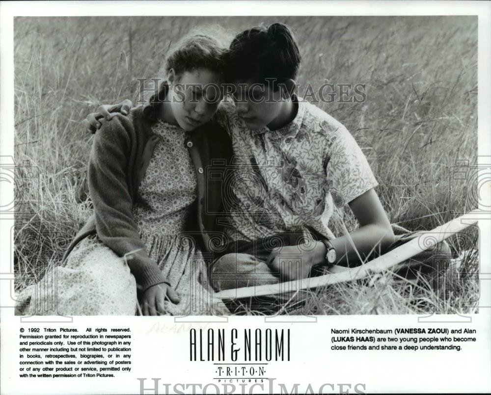 1992 Press Photo Vanessa Zaoui ans Lukas Haas in &quot;ALAN &amp; NAOMI&quot; - cvp99364 - Historic Images