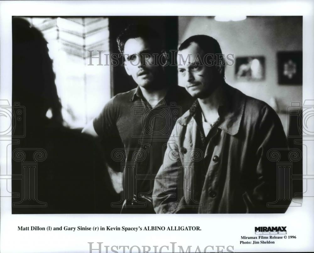 1996 Press Photo Matt Dillon, Gary Sinise in Kevin Spacey's Albino Alligator - Historic Images