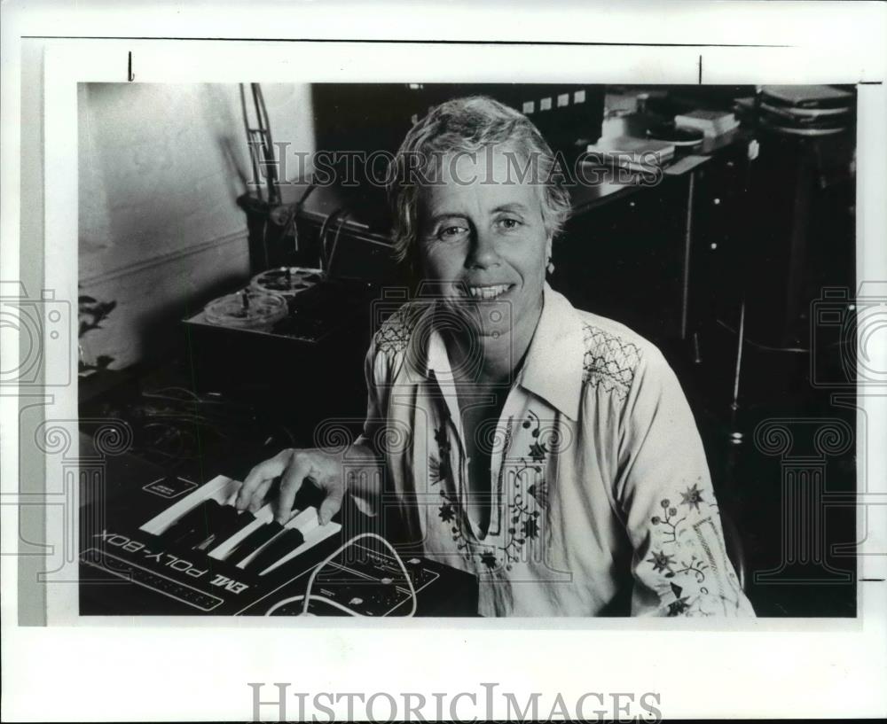1989 Press Photo Helen Thorington, producer of New American Radio. - cvp99506 - Historic Images