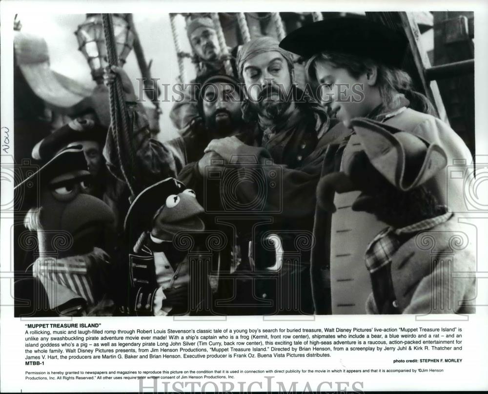 1996 Press Photo Muppet Treasure Island movie scene - cvp99509 - Historic Images