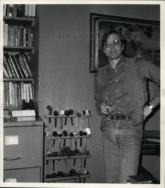 1983 Press Photo Novelist Paul Theroux-The Kingdom By The Sea - cvp99683 - Historic Images