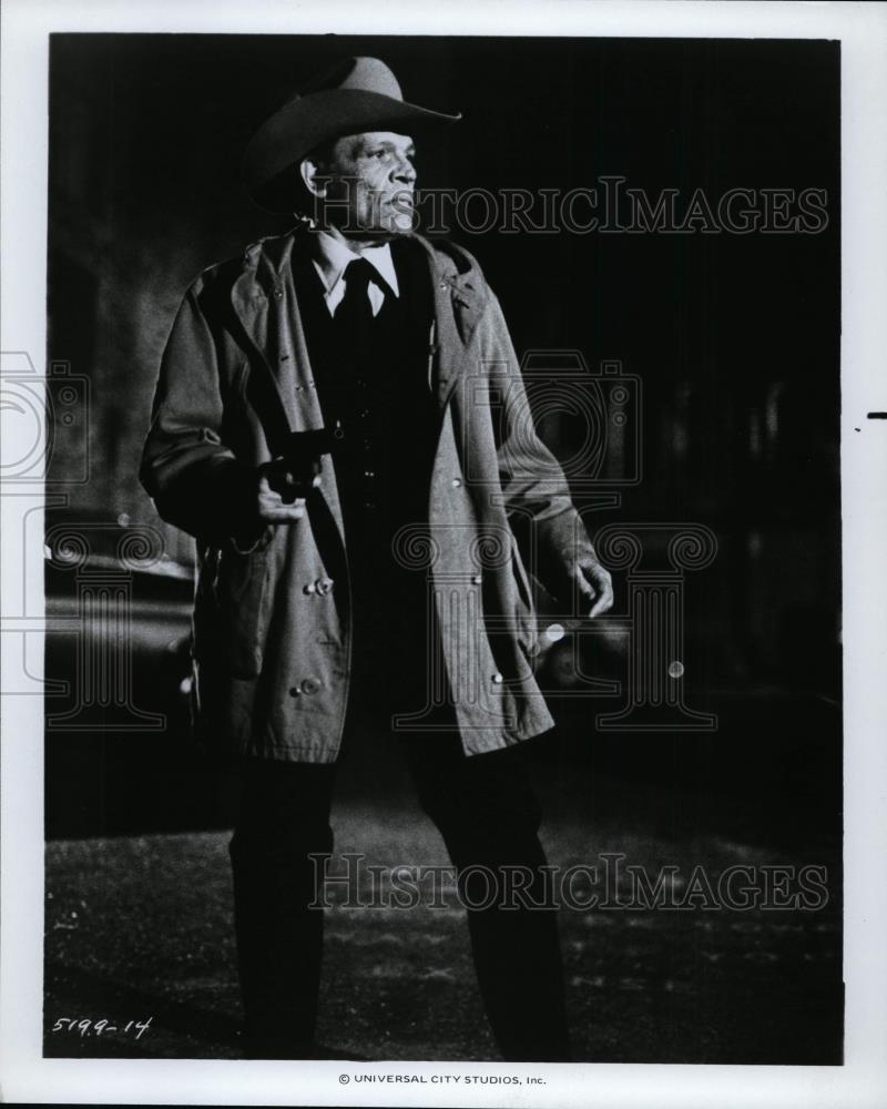 Press Photo Neville Brand in scene from Universal's "Feve Days From Home." - Historic Images