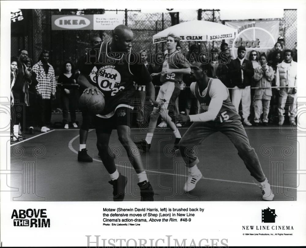 1994 Press Photo Sherwin David Harris and Leon in Above the Rim. - cvp99889 - Historic Images