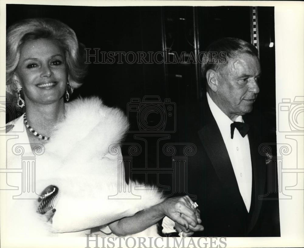 1981 Press Photo Frank Sinatra and wife Barbara - cvp99916 - Historic Images
