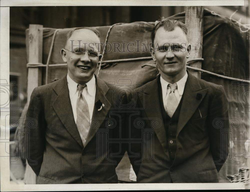 1932 Press Photo Pilot Pete Larsen and aide H.T.Larsen of Detroit Balloon Club - Historic Images