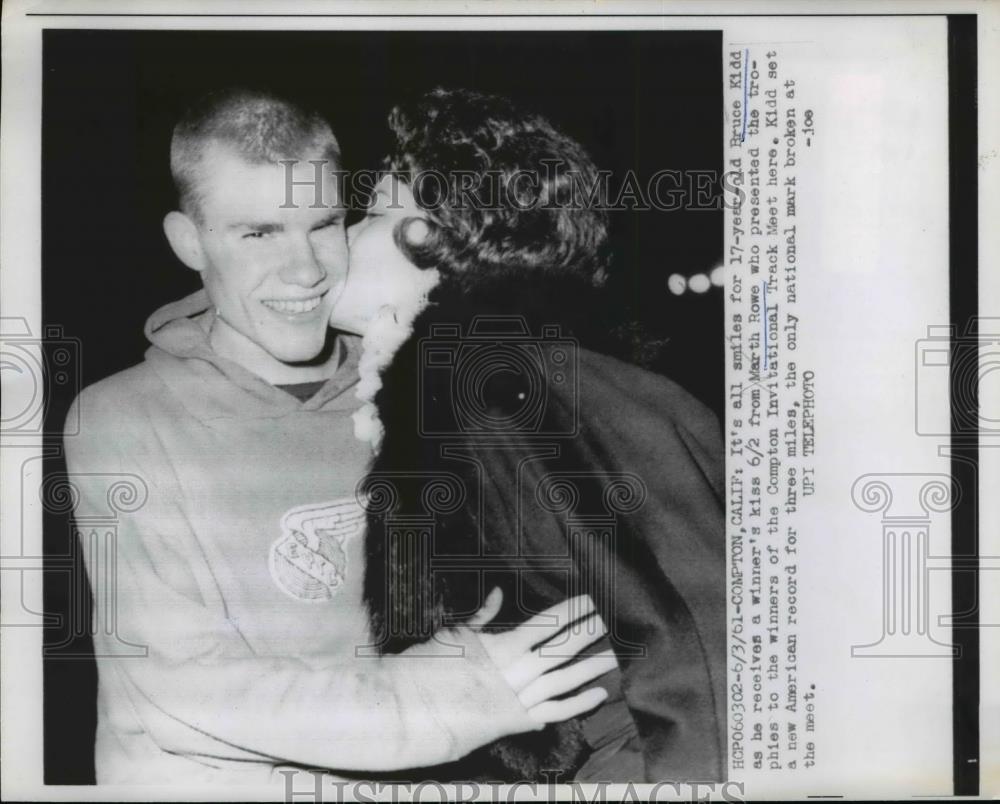 1945 Press Photo Bruce Kidd winner in Compton Invitational Track Meet - Historic Images