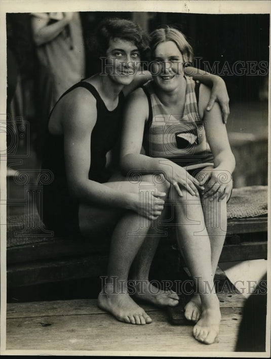 1928 Press Photo Swimmers Ena Stockley, Kathleen Miller. Australian Championship - Historic Images