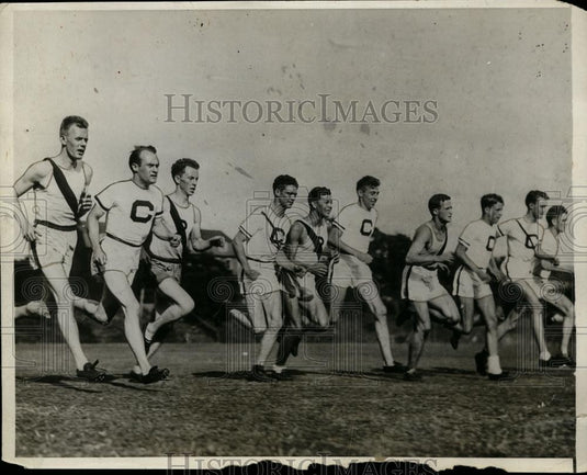 1930 Press Photo US athletes train for meet vs Oxford & Cambridge - net08115 - Historic Images
