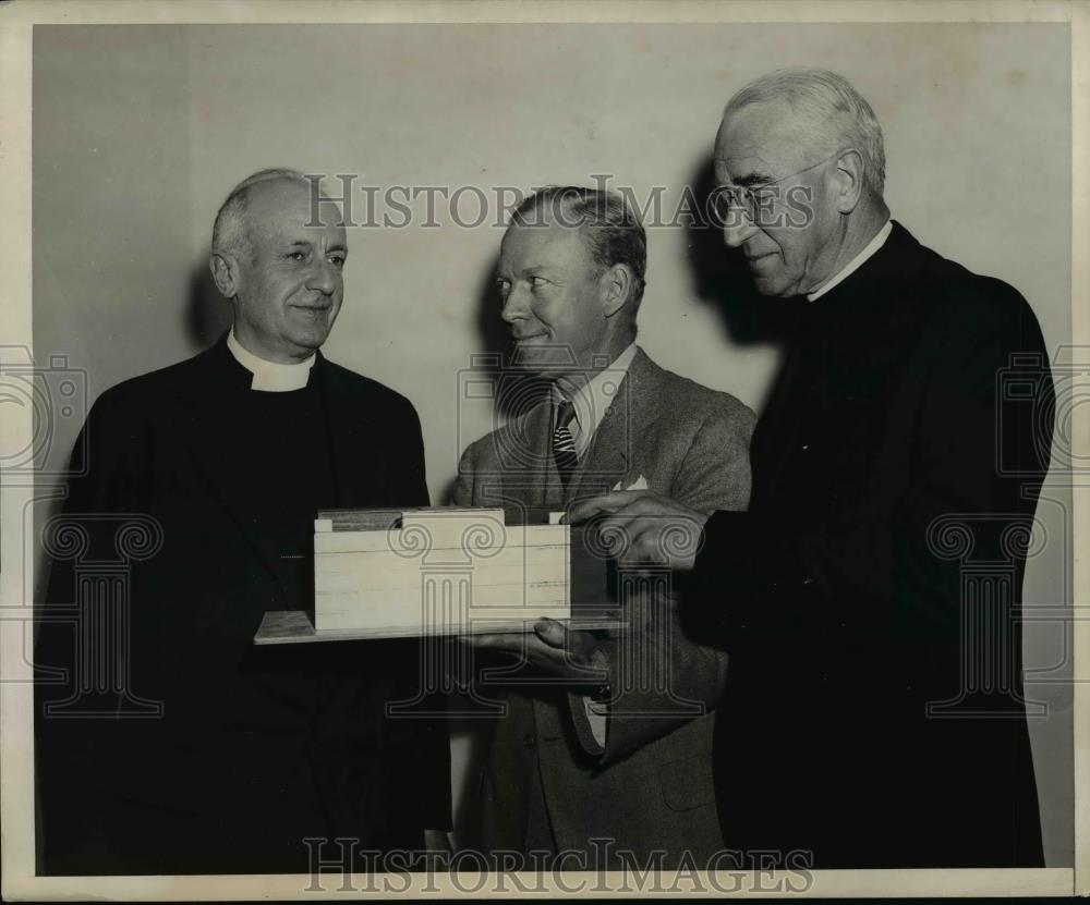 1947 Press Photo New York details about Diocesan campaign are released NYC - Historic Images