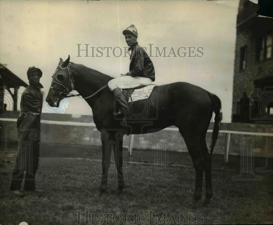 1937 Press Photo Racehorse Frey Socde & jockey Rosen for a race - net19521 - Historic Images