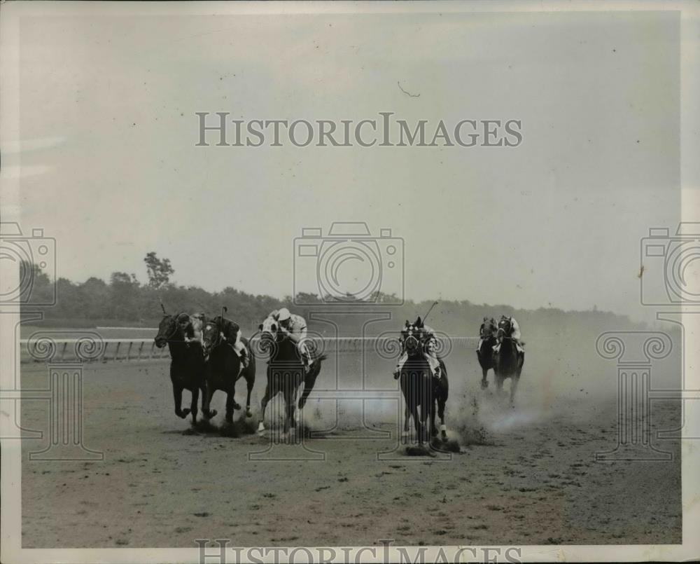 1935 Press Photo Belmont Park NY Maeriel wins vs Postage Due, White Cockade - Historic Images