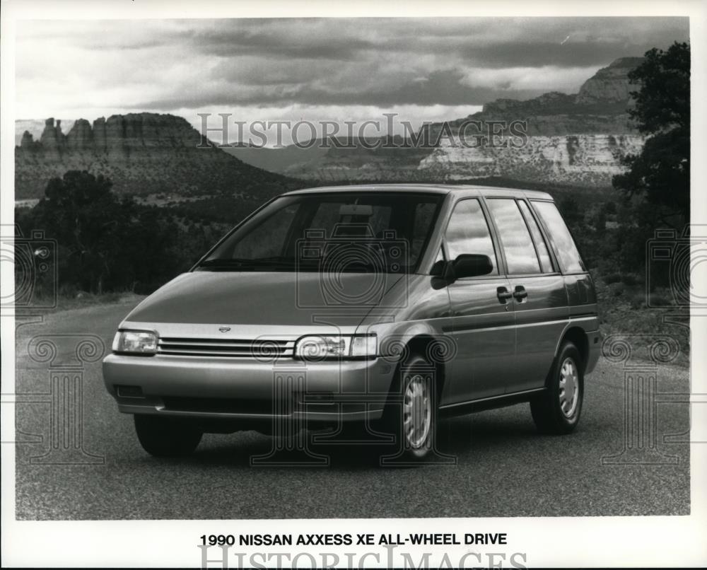 1989 Press Photo The 1990 Nissan Axxess XE All-Wheel Drive - spp01715 - Historic Images