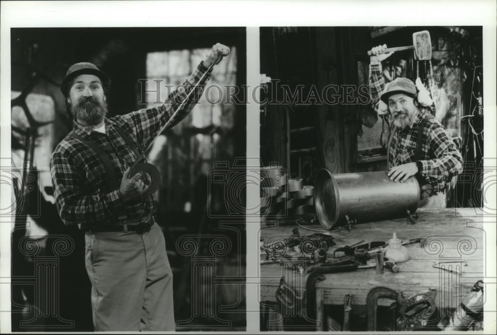 Press Photo Steve Smith will appear live during Red Green Marathon. - cvb76378 - Historic Images