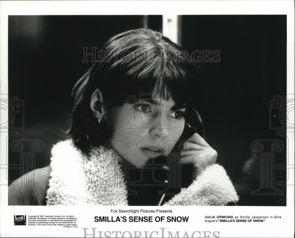 1997 Press Photo Julia Ormond as Smilia Jaspersen in "Smilla's Sense of Snow." - Historic Images
