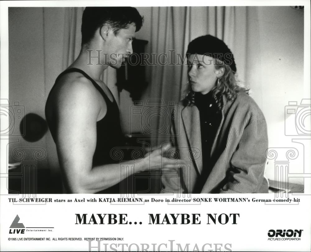 1995 Press Photo Til Schweiger and Katja Riemann in "Maybe...Maybe Not." - Historic Images