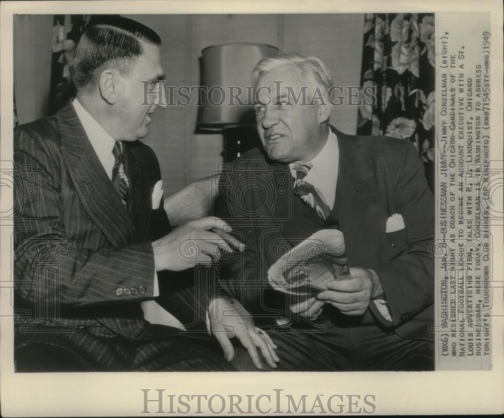 1949 Press Photo Jimmy Conzelman talks with R.J. Lindquist. - cvb76414 - Historic Images