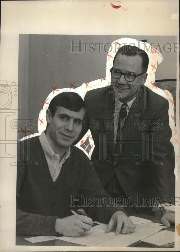 1966 Press Photo Dave Singerman, and Hank Peters, Baseball - cvb76855 - Historic Images