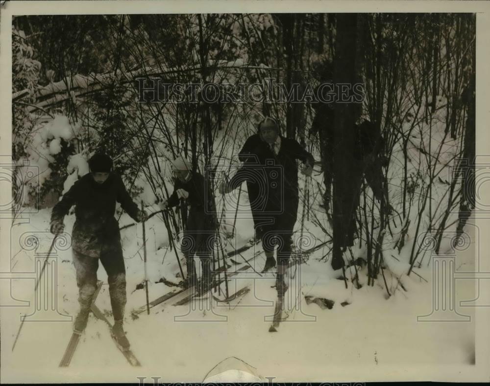 1927 Press Photo Hare & Hound race by skiers at Lake Placid NY - net23170 - Historic Images