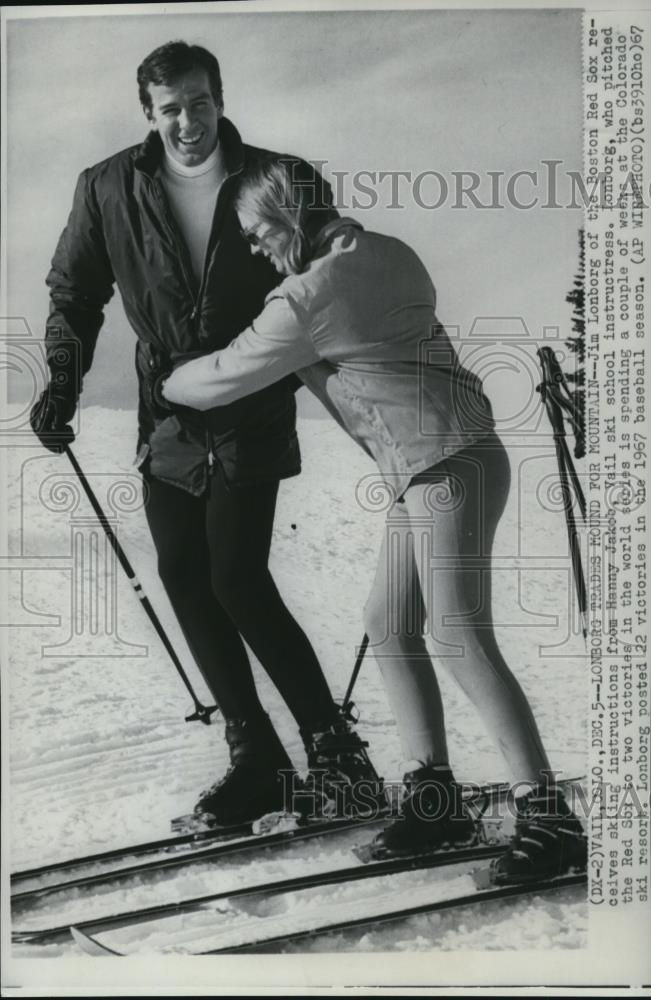 1967 Press Photo Jim Lonborg of Boston Red Sox Skiing in Vail, Colorado - Historic Images