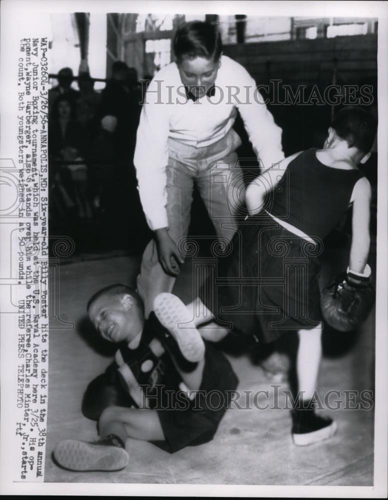 1956 Press Photo Billy Foster vs Wayne Harberger in US Naval Academy Jr. Boxing - Historic Images