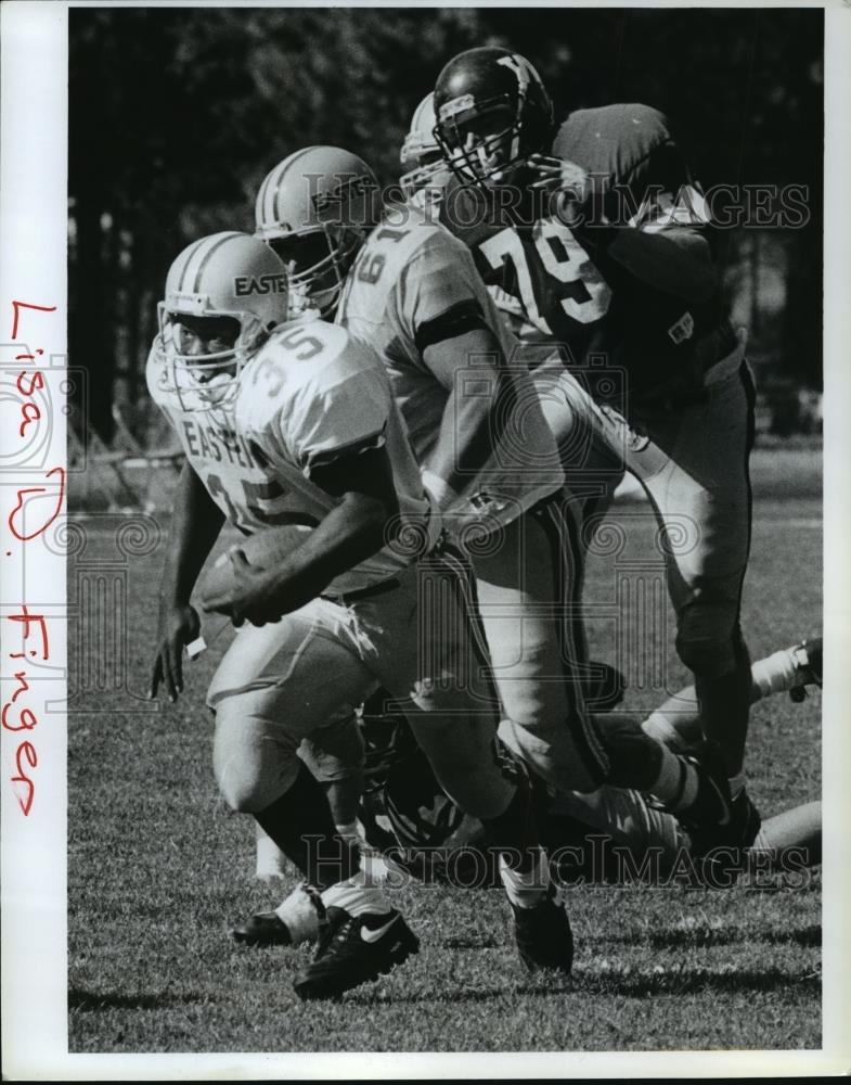 1991 Press Photo Eastern Oregon's Tex Hollis rambles against Whitworth - Historic Images