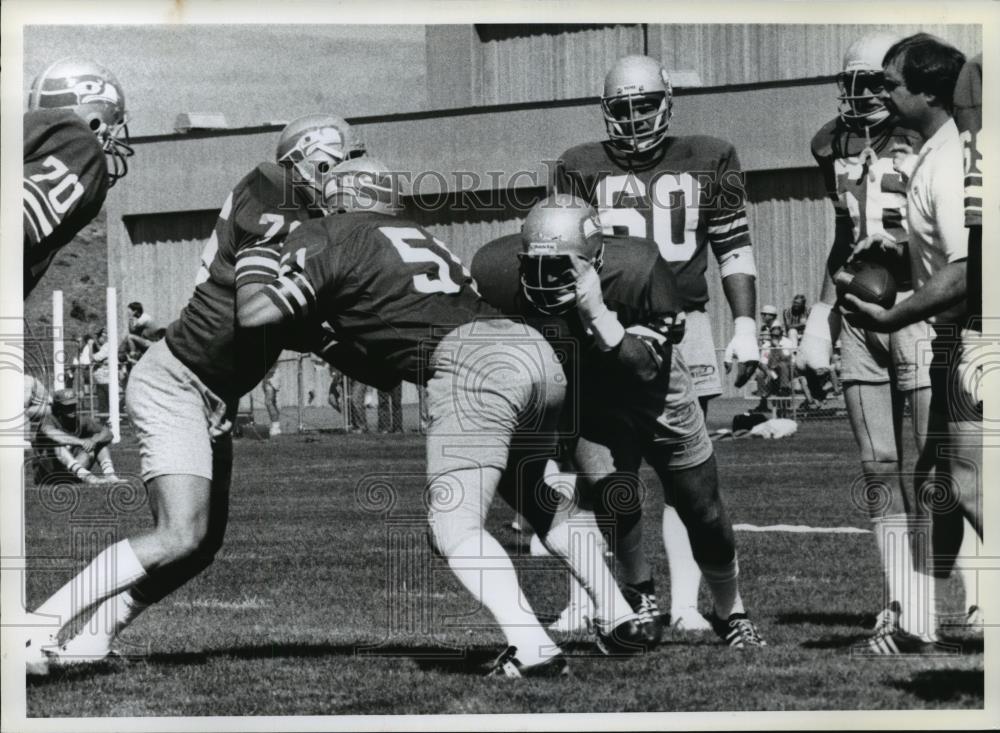 1989 Press Photo Football Pro Seattle Seahawks - spa33859 - Historic Images