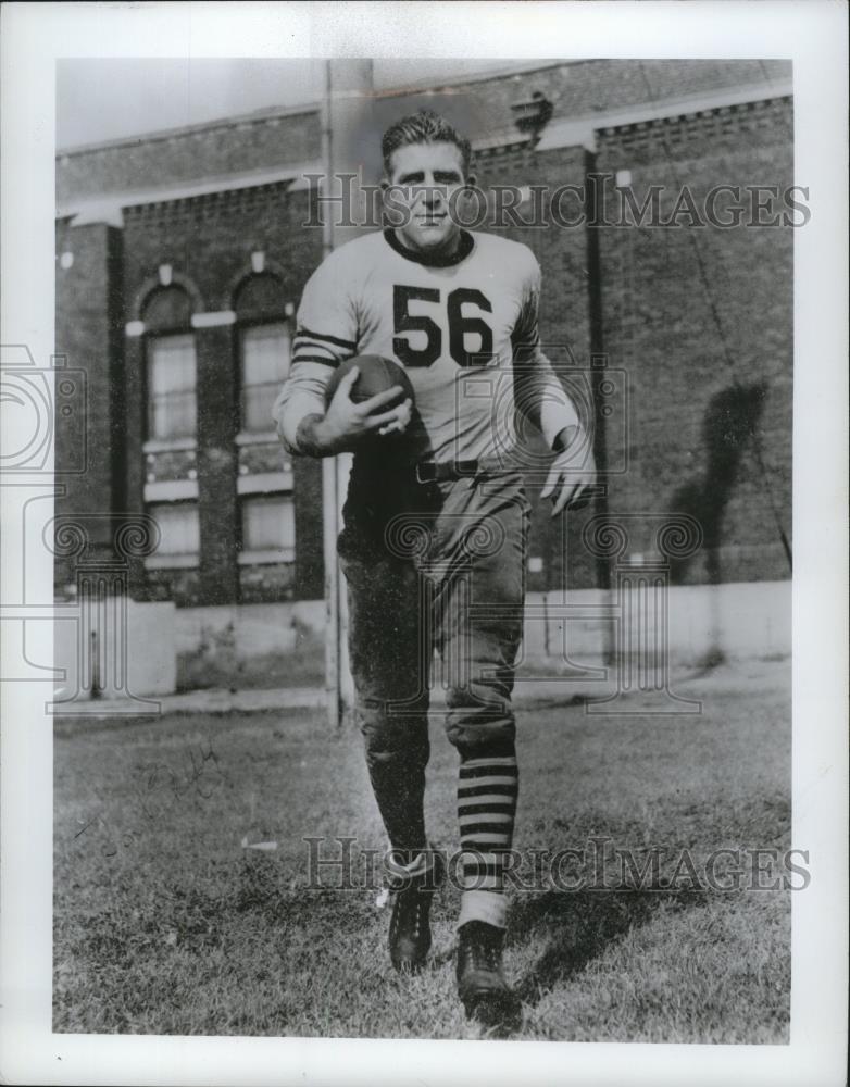 1971 Press Photo Bill Hewitt, National Football Hall of Famer - cvb77428 - Historic Images