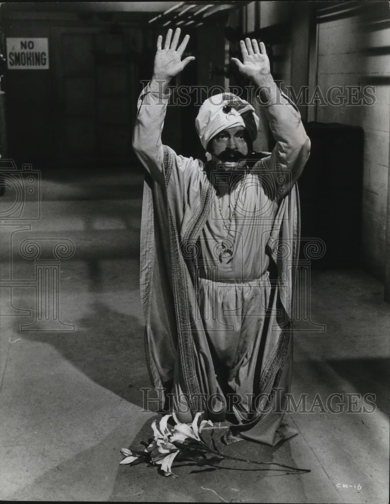 1969 Press Photo Bob Hope as Baba Ziba in How to Commit Marriage - cvb77707 - Historic Images