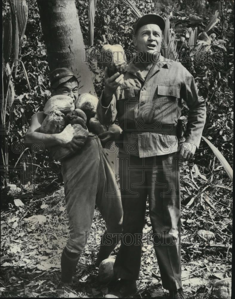 1968 Press Photo Bob Hope in The Private Navy of Sgt O&#39;Farrell - cvb77708 - Historic Images