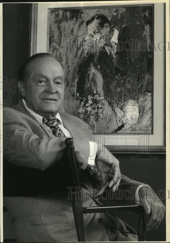 1993 Press Photo Comedian Bob Hope turning 90 years old - cvb77825 - Historic Images