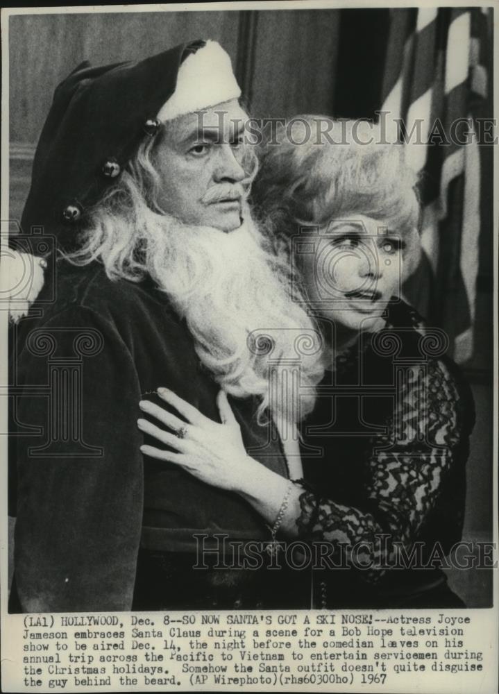 1967 Press Photo Bob Hope & guest Joyce Jameson on Bob Hope television show - Historic Images