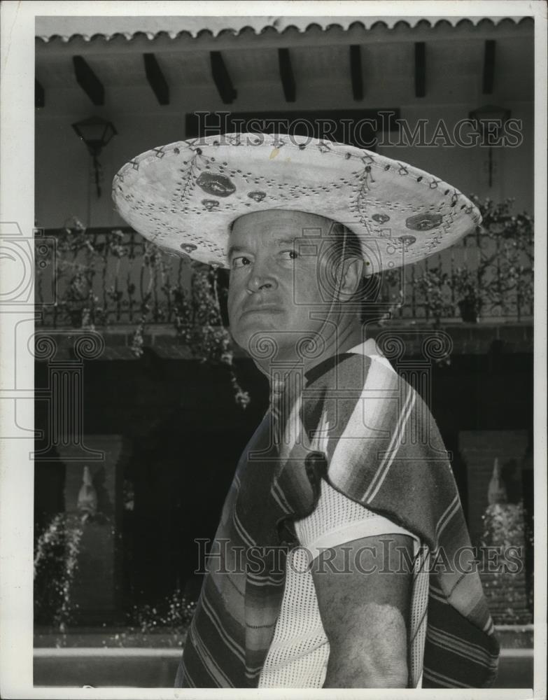 1966 Press Photo Bob Hope in &quot;Chrysler Presents a Bob Hope Comedy Special&quot; - Historic Images