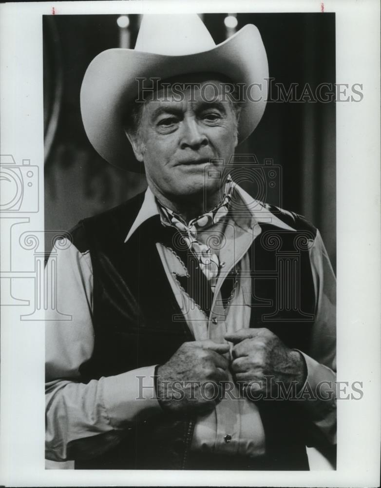 1980 Press Photo Bob Hope in Cowboy Outfit - cvb78060 - Historic Images