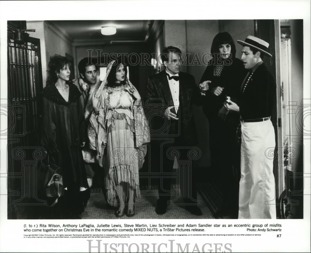 1994 Press Photo Actor-Rita Wilson-in &quot;MIXED NUTS,&quot;with Anthony LaPagila. - Historic Images