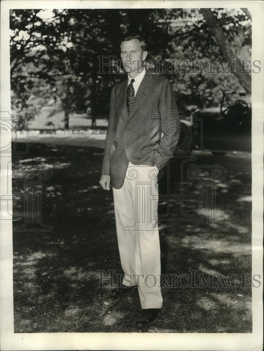 1934 Press Photo John D. Rockefeller 3rd spends vacation in Maine - cvb77925 - Historic Images
