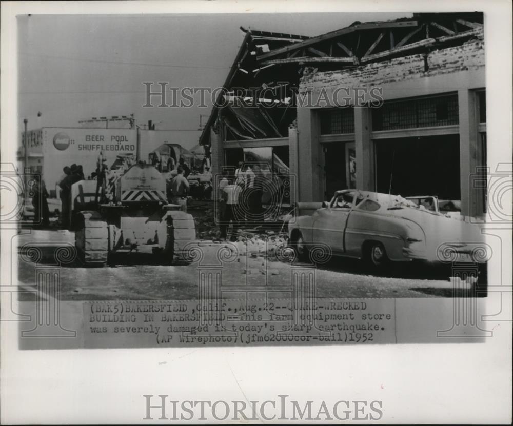 1952 Press Photo Devastation from earthquake thorn Bakersfield, California - Historic Images