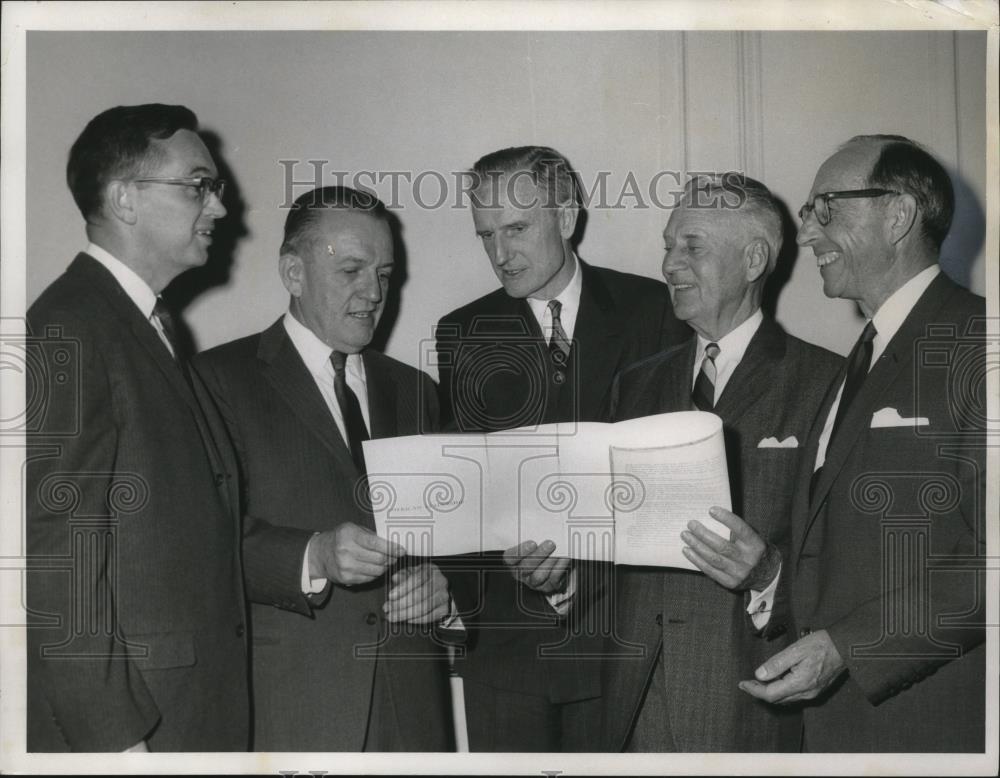 1962 Press Photo John D. ROckefeller III with G. Dively, F. Sparks and K. Smith - Historic Images