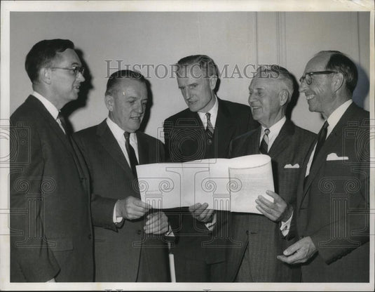 1962 Press Photo John D. ROckefeller III with G. Dively, F. Sparks and K. Smith - Historic Images