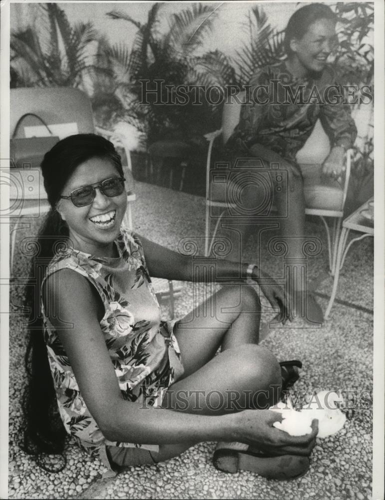 1973 Press Photo Mrs Josiah Bennett, wife of a US embassy official in Saigon - Historic Images