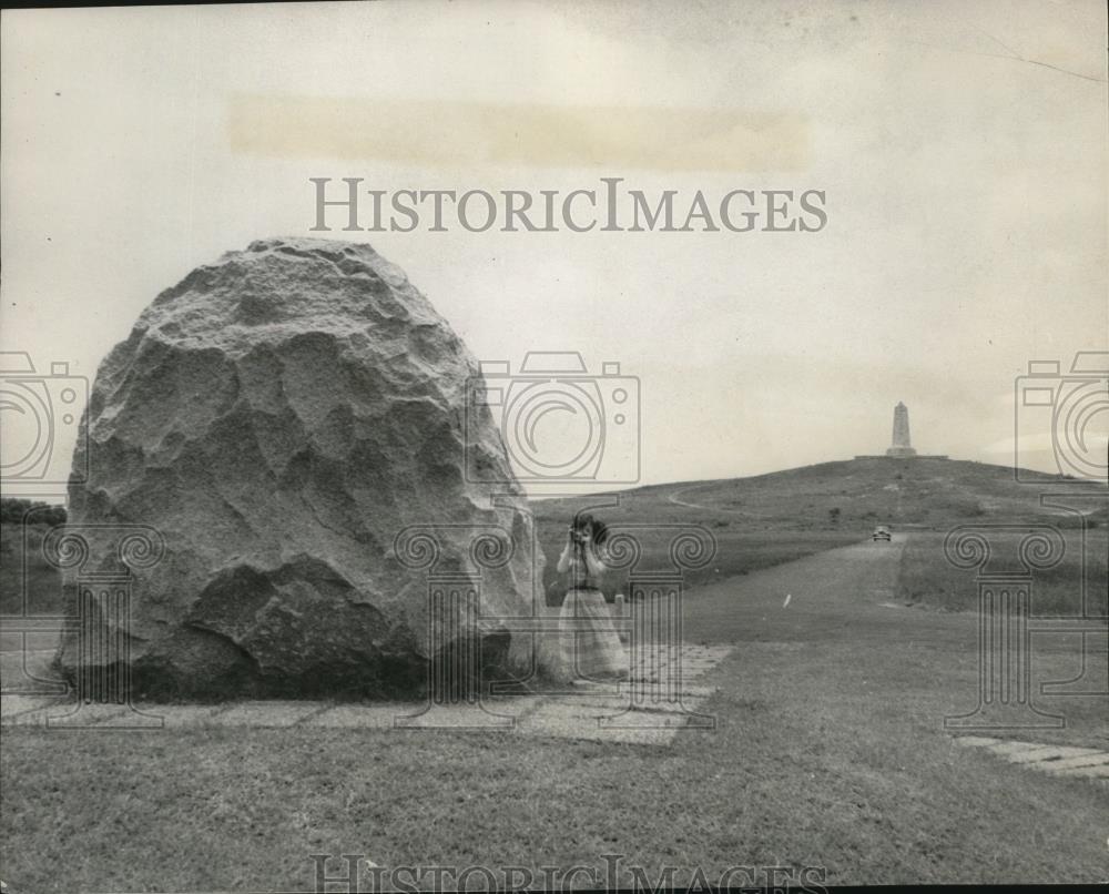 1953 Press Photo Granite Boulder, spot where the first plane started forward - Historic Images