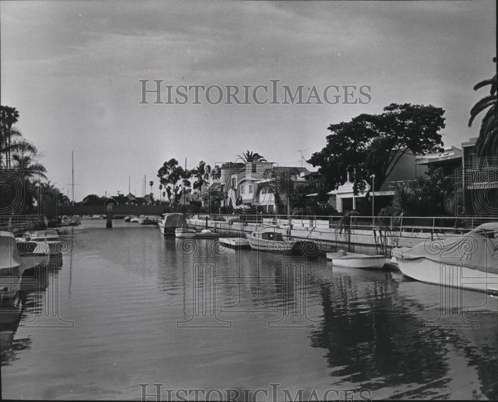 1968 Press Photo Beautiful view of homes on the water in Long Beach, California - Historic Images