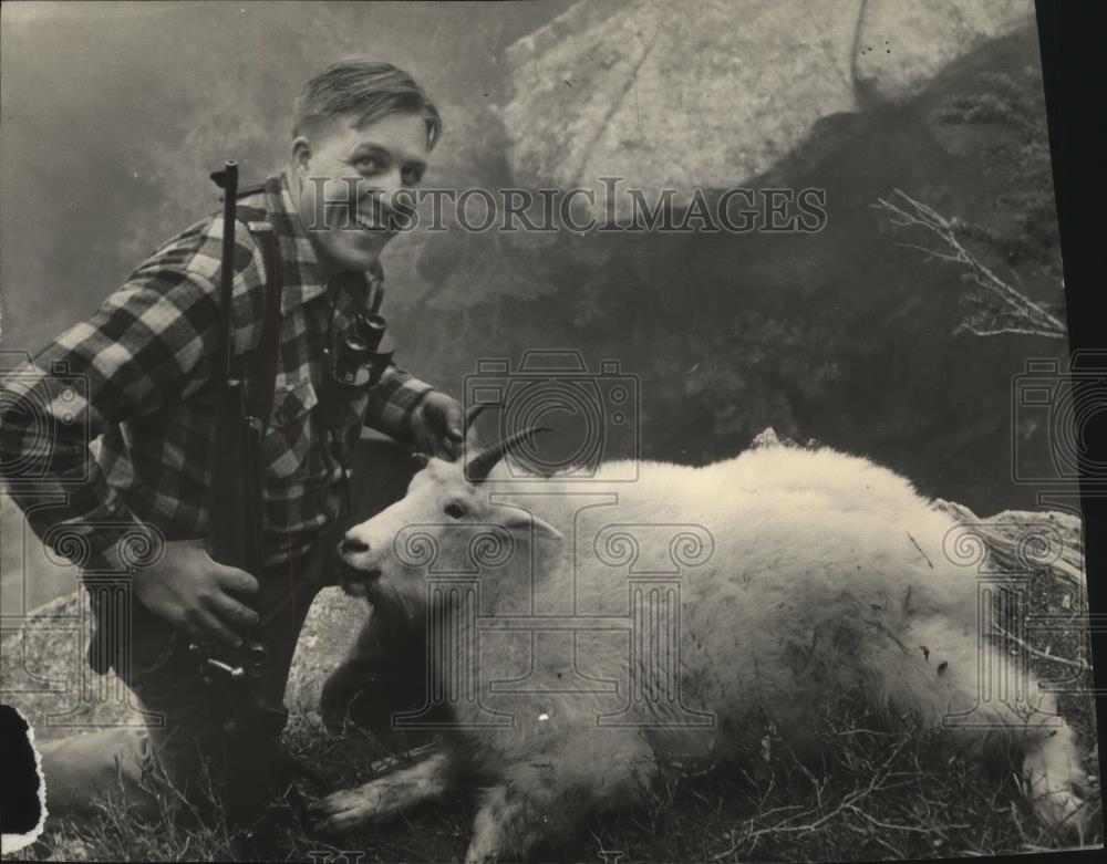 1947 Press Photo Animals, Mountain Goat - Historic Images