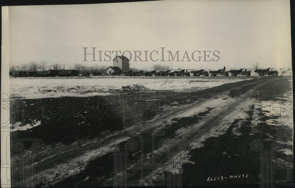 1934 Press Photo Old Fort Peck Dam - Historic Images