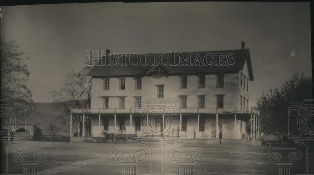 Press Photo This is the Spalding Hotel that was burned to the ground in 1900s - Historic Images