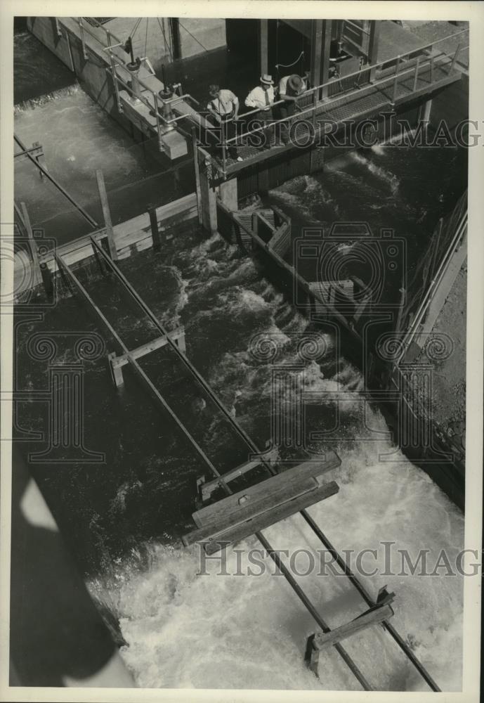 1939 Press Photo Icicle Diversion Canal - spx09286 - Historic Images
