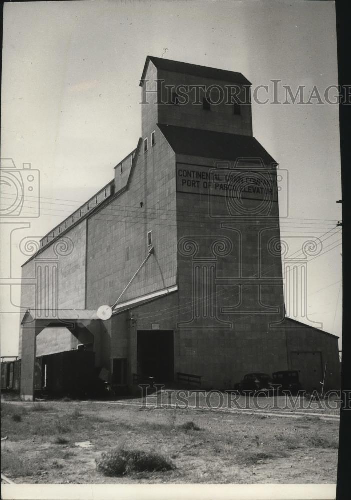 1943 Press Photo Port of Paseo Elevator, Grain elevators - spx09486 - Historic Images