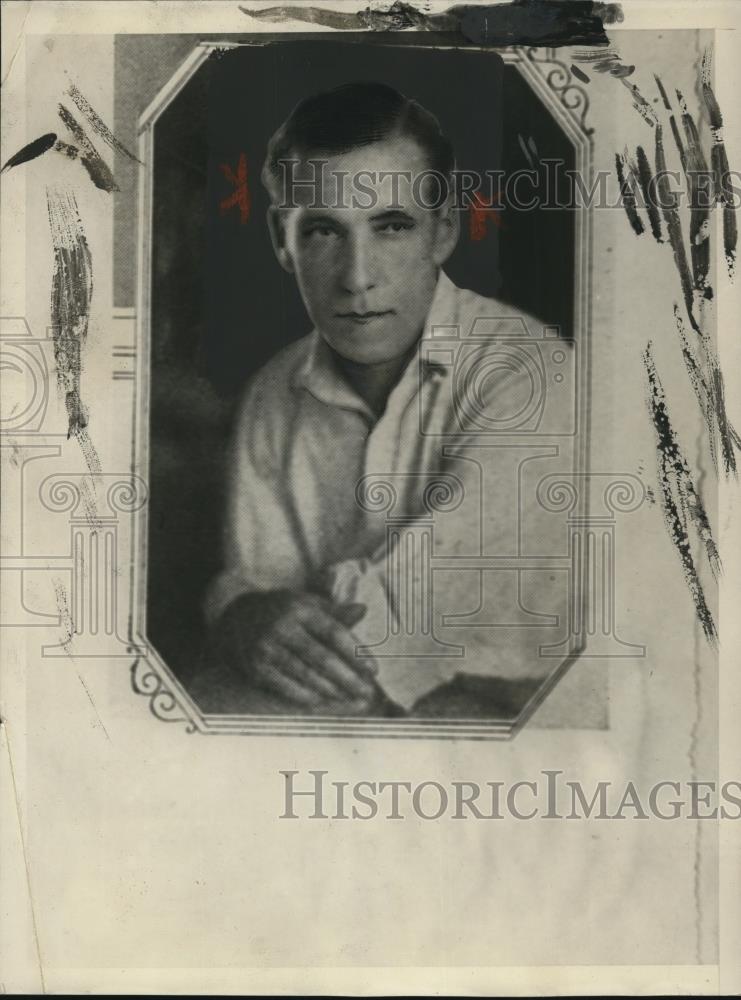 1929 Press Photo Artist Henry Raleigh Portrait - nef23919 - Historic Images