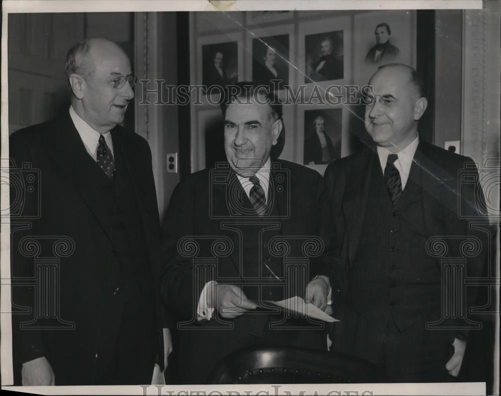 1938 Press Photo Atty.Gen. Homer S.Cummings, Sen.M.M.Logan and Stanley Reed - Historic Images