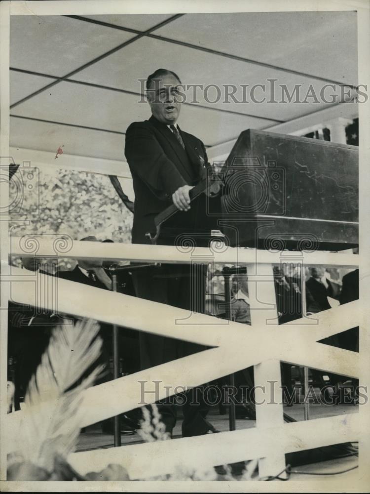 1933 Press Photo Pres Roosevelt Speaking at Unveiling of Samuel Gompers Memorial - Historic Images